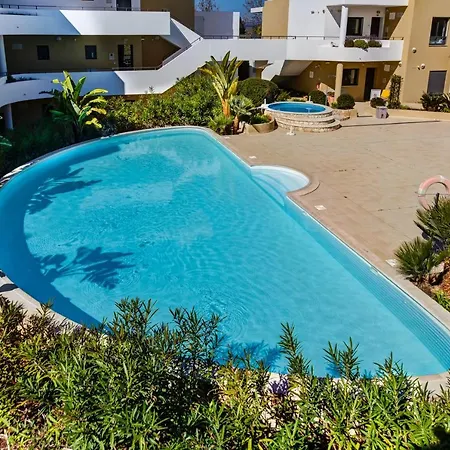 One Bedroom In Albur Village 1r